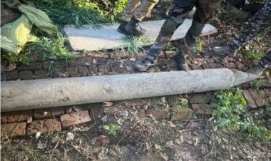 દાલ સરોવરની સાફસફાઈ દરમિયાન પાકિસ્તાની મિસાઈલનો કાટમાળ મળ્યો.