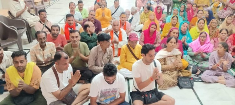 જલારામભક્તિધામ અને ગિરનારી ગ્રુપની સેવાનો સુંદર સમન્વય : પરપ્રાંતિય યાત્રાળુઓને મુશ્કેલીમાં આપ્યો સહારો