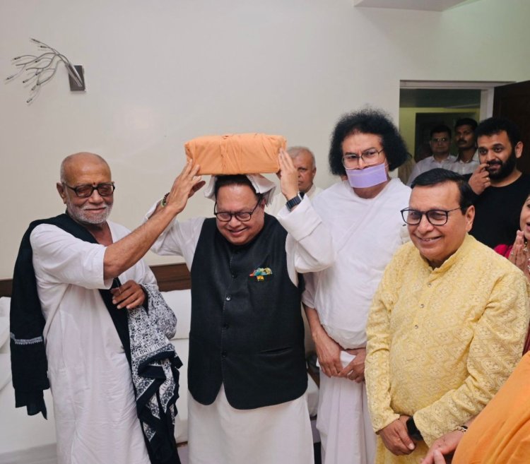 જૈન આચાર્ય લોકેશજીએ યવતમાલમાં મોરારી બાપુની રામકથાને સંબોધિત કર્યું