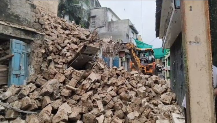 માંગરોળ નગરપાલિકા દ્વારા જર્જરિત મકાનો, ઈમારતો ઉતારવાની કવાયત હાથ ધરી