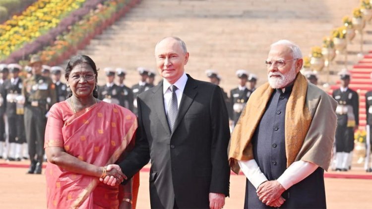 હૈદરાબાદ હાઉસ ખાતે મોદી-પુતીન શીખર મંત્રણા  ભારત-રશિયા મૈત્રીના નવા યુગનો પ્રારંભ