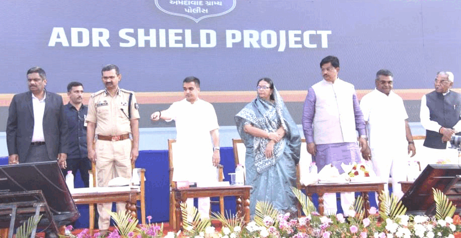 નાયબ મુખ્યમંત્રી હર્ષ સંઘવીના હસ્તે ખાખી ભવન સહિતનાં અમદાવાદ ગ્રામ્ય પોલીસના વિવિધ પ્રકલ્પોનું લોકાર્પણ-ખાતમુહૂર્ત કરાયું