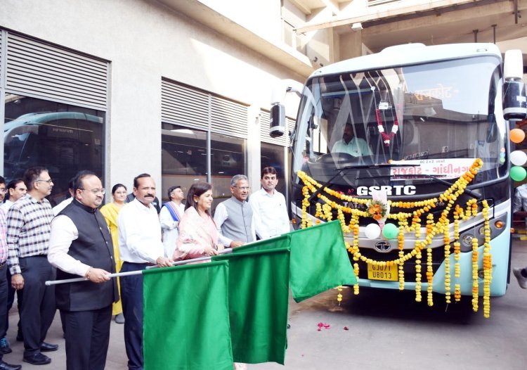 જ્યાં માનવી ત્યાં સુવિધા મુસાફરોની વધતી માંગ-સુવિધા ને ધ્યાનમાં રાખીને ગુજરાત રાજ્ય માર્ગ પરિવહન નિગમ દ્વારા રાજકોટ-ગાંધીનગર એસટીની એસી સીટર બસ સેવાનો ધારાસભ્ય દશિર્તાબેન શાહ અને રમેશભાઈ ટીલાળા દ્વારા લીલી ઝંડી બતાવી શુભારંભ કરાયો