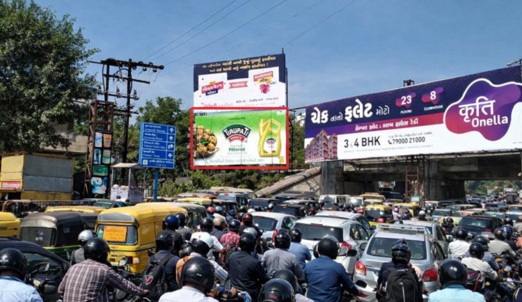 ઝાંઝરડા બ્રીજ પાસે વારંવાર સર્જાતી ટ્રાફીક સમસ્યાનો ઉકેલ કયારે આવશે ? કાયમી ટ્રાફીક પોઈન્ટ મુકવા માંગ