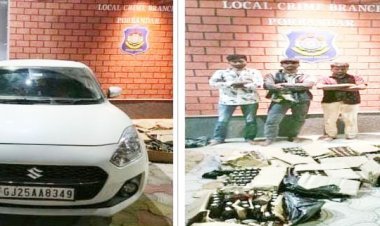 પોરબંદર LCBએ રાણાવાવ નજીક સ્વીફ્ટ કારમાંથી વિદેશી દારૂના મોટો જથ્થા સાથે ત્રણને  ઝડપી પાડયા