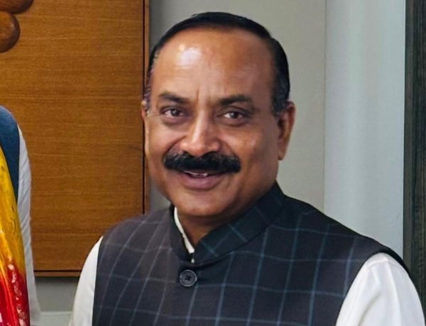 અમદાવાદની ટ્રાવેલ કંપનીએ જૂનાગઢનાં ધારાસભ્ય સાથે રૂા. ૭.૧પ લાખની છેતરપીંડી કરી : ફરીયાદ