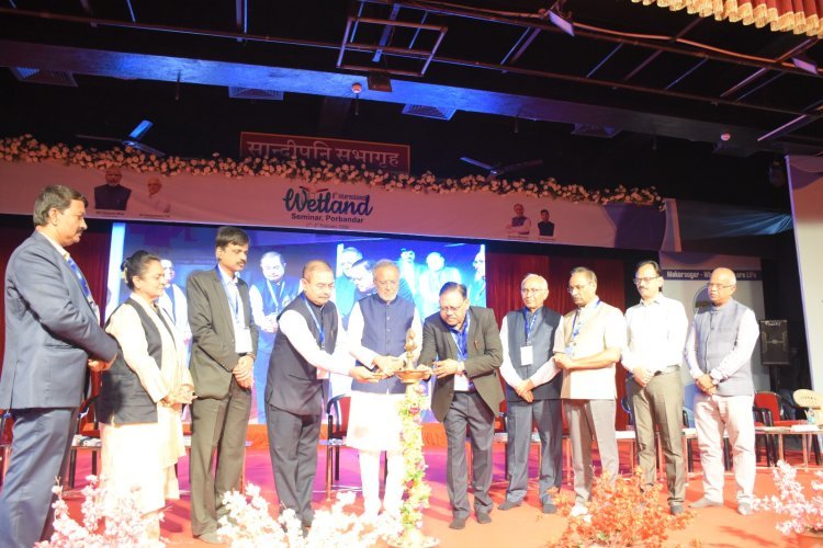 વન અને પર્યાવરણ મંત્રી અર્જુન મોઢવાડિયાના અધ્યક્ષ સ્થાને પોરબંદરમાં રાજ્યકક્ષાના ૮મા આંતરરાષ્ટ્રીય વેટલેન્ડ સેમિનાર યોજાયો
