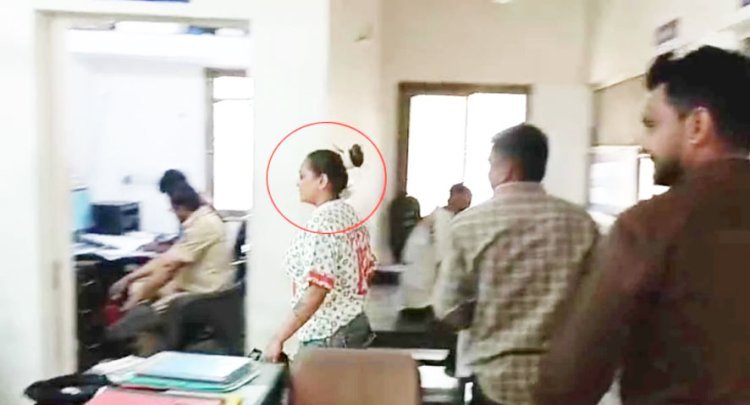 શિવરાત્રી મેળામાં મહિલા પીઆઈની ફરજમાં રૂકાવટના ગુનામાં કીર્તિ પટેલને નિવેદન લઈ મુક્ત કરાઈ