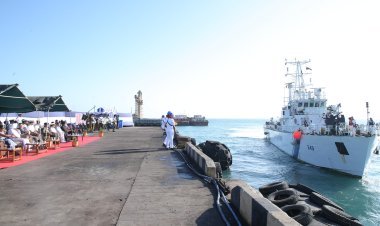 ભારતીય કોસ્ટ ગાર્ડ પેટ્રોલ જહાજ અપૂર્વ ઓખા ખાતે ડોક થયું