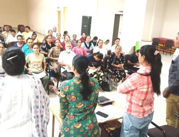 જૂનાગઢમાં ગુજરાત રાજ્ય યોગ બોર્ડ દ્વારા યોગ ટ્રેનરોની પરીક્ષા યોજાઈ