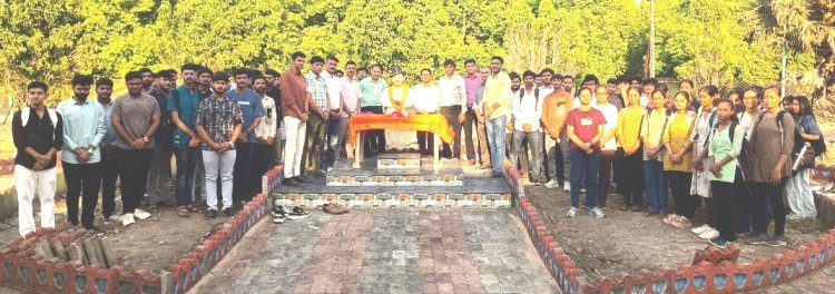 જૂનાગઢ સ્થિત વેટરનરી કોલેજમાં ‘શહીદ દિવસ’ની ભાવભીની ઉજવણી