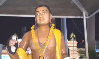 ગિરનાર દરવાજા પાસેના સર્કલ ઉપર મુકેલી નરસિંહ મહેતાની પ્રતિમા ખંડીત : ભાવિકોની લાગણી દુભાઈ