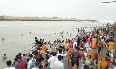 ચૈત્રી અમાવસ્યાએ દ્વારકામાં ઉમટી ભક્તિની લાગણી, જગતમંદિરમાં ભાવિકો ઉમટી પડયા