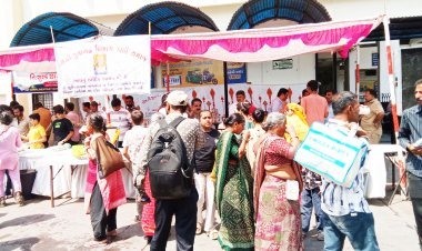 અખાત્રીજના દિવસે જૂનાગઢ એસટી બસ સ્ટેન્ડ ખાતે શરબત વિતરણ