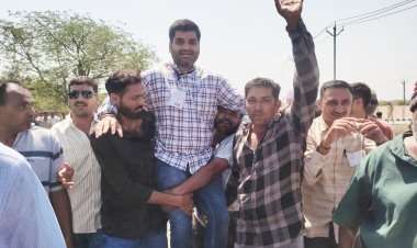 કણઝા બેઠકનાં આમ આદમી પાર્ટીનાં ઉમેદવાર પ્રવિણ ચાવડાનો ભવ્ય વિજય