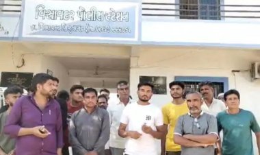 વિસાવદરના ભૂતડી ગામે ધાર્મિક કાર્યક્રમના જમણવારમાં આયોજકોનાં ભેદભાવભર્યા વર્તન સામે પોલીસ ફરિયાદ