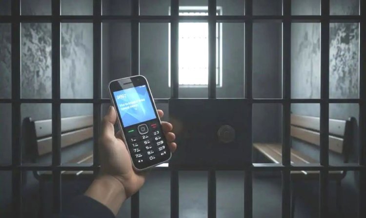 જૂનાગઢ જીલ્લા જેલમાંથી બે મોબાઈલ સહિત પ્રતિબંધિત વસ્તુઓ મળી આવતા ર સામે ફરીયાદ