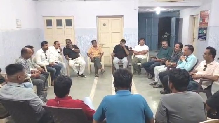 વેરાવળ નગરપાલીકાની આગામી ચૂંટણીમાં ટિકીટ કપાતા સમસ્ત સોરઠીયા પ્રજાપતિ સમાજ લાલઘુમ