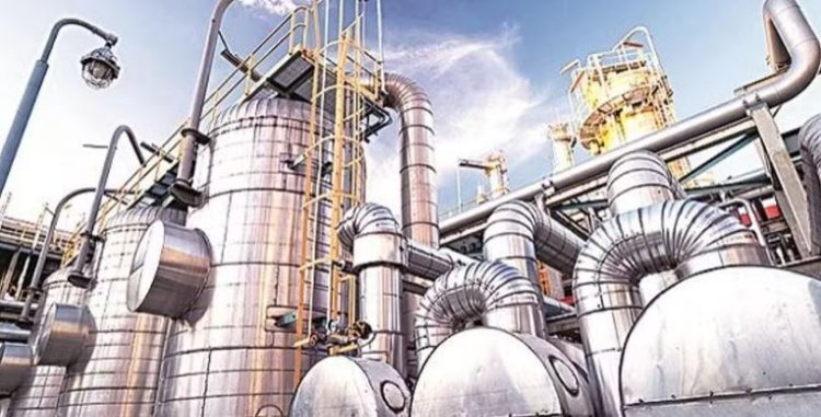 ઓઈલ માર્કેટીંગ કંપનીઓને દૈનિક રૂા.1600 કરોડનું નુકશાન