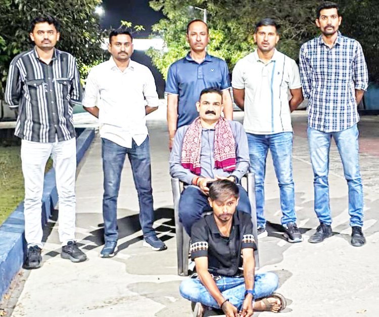 ઈન્સ્ટાગ્રામની મદદથી બોગસ લાયસન્સ બનાવતો કલ્યાણપુરનો શખ્સ બે દિવસના રિમાન્ડ પર