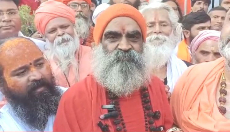 સનાતનની કોઈ વાત આવે અને જમીન જાેઈતી હોય તો મળતી નથી : મહાદેવગીરી બાપુ