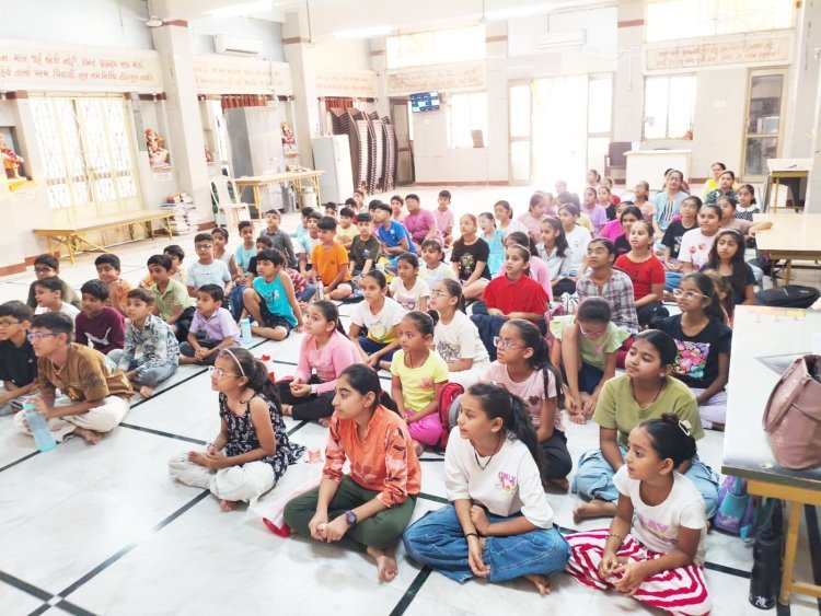 જૂનાગઢની સેવાભાવી સંસ્થા ગિરનારી ગ્રુપ દ્વારા બાળકોના સર્વાંગી વિકાસને ધ્યાનમાં રાખીને જલારામ ભક્તિધામ મંદિર ખાતે વિના મુલ્યે સમર કેમ્પનું આયોજન