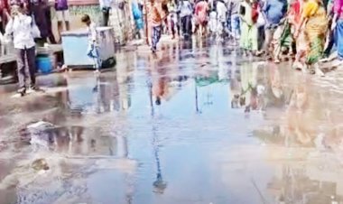 દ્વારકાધીશ મંદિરના સ્વર્ગ દ્વાર તરફ ગટરના ગંદા પાણીથી ભાવિકોમાં ભારે રોષ