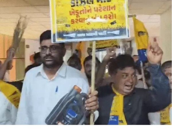 જૂનાગઢમાં આમ આદમી પાર્ટી દ્વારા મોંઘવારીનો વિરોધ : આવેદનપત્ર અપાયું