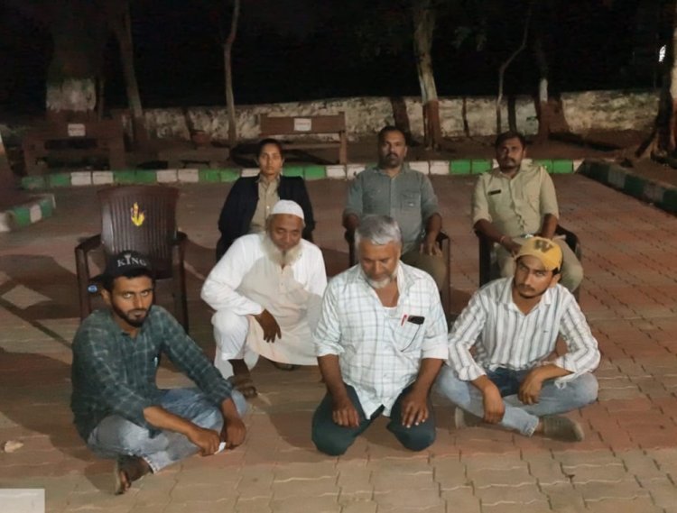 ગીર જંગલમાં ગેરકાયદેસર પ્રવેશ અંગે ચાર શખ્સો ઝડપાયા
