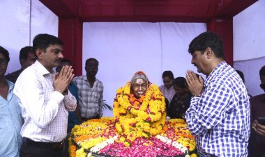 પદ્મશ્રી દિવાળીબેન ભીલની પ્રતિમાની અનાવરણ વિધીનો જૂનાગઢમાં ગૌરવરૂપ કાર્યક્રમ યોજાયો
