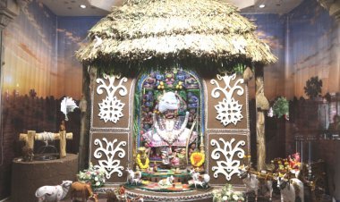 ‘અધિક જેઠ માસ’ ‘પુરૂષોત્તમ માસ‘ નિમિતે શ્રીકષ્ટભંજનદેવ હનુમાનજીને વિશેષ વાઘા ધરાવાયા તેમજ ગ્રામ્ય સંસ્કૃતિની પર્ણકુટીની ઝાંખી કરાઈ