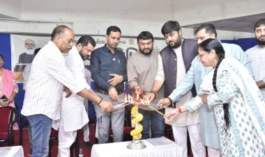 જૂનાગઢ ખાતે ઉર્જા રાજ્યમંત્રી કૌશિકભાઈ વેકરિયાની પ્રેરક ઉપસ્થિતિમાં  જન કલ્યાણ શિબિર અને જિલ્લા કક્ષાના પીએમસ્વનિધિ મહોત્સવ યોજાયો