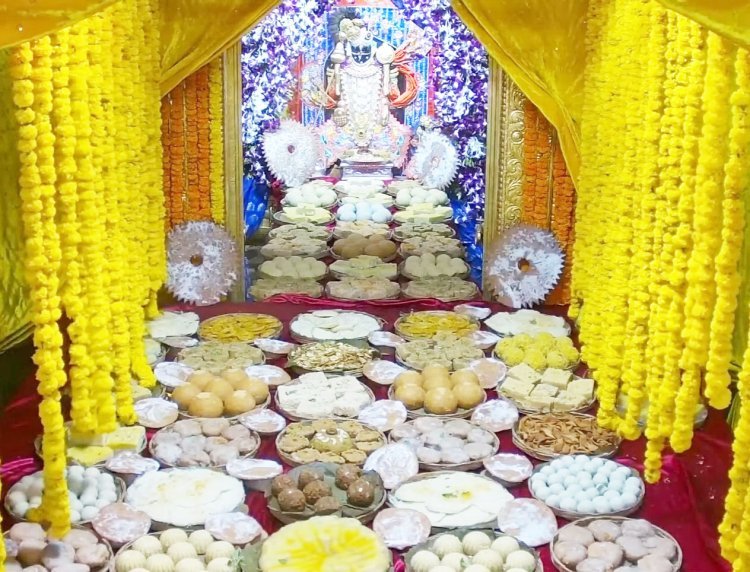 દ્વારકાધીશ જગત મંદિરે અધિક માસ જન્માષ્ટમી પર્વની ઉજવણી કરાઇ