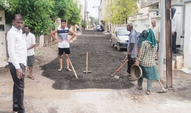 નાક કપાયા પછી, જૂનાગઢ મનપા તંત્ર કુંભકર્ણની નિંદ્રામાંથી જાગ્યું..! જૂનાગઢ શહેરનાં માર્ગોની મરામત માટે યુધ્ધનાં ધોરણે કામગીરી