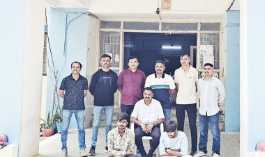 વરવાળામાં 5.50 લાખની ચોરીનો પર્દાફાશ કરતી પોલીસ : મામાની દુકાનમાં ભાણેજની હાથફેરી : બે શખ્સો ઝડપાયા