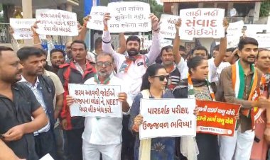 નીટ પેપર લીક મુદ્દે વેરાવળમાં કોંગ્રેસનું વિરોધ પ્રદર્શન, 40થી વધુ આગેવાનોની અટકાયત