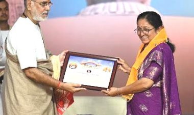 પી એમ શ્રી પ્રાથમિક કુમાર શાળા-1 ઉનાનાં શિક્ષીકા જ્યોત્સનાબેન ‘જાેષી’નું પ્રતિષ્ઠિત ગુરૂ ગૌરવ એવોર્ડથી સન્માન કરાયું