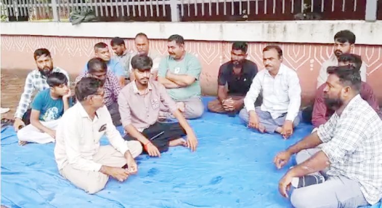 દેશભરમાં જેન-ઝીમાં ભારે આક્રોશ : જૂનાગઢમાં પણ કલેકટર કચેરી ખાતે યુવાનોના ધરણા