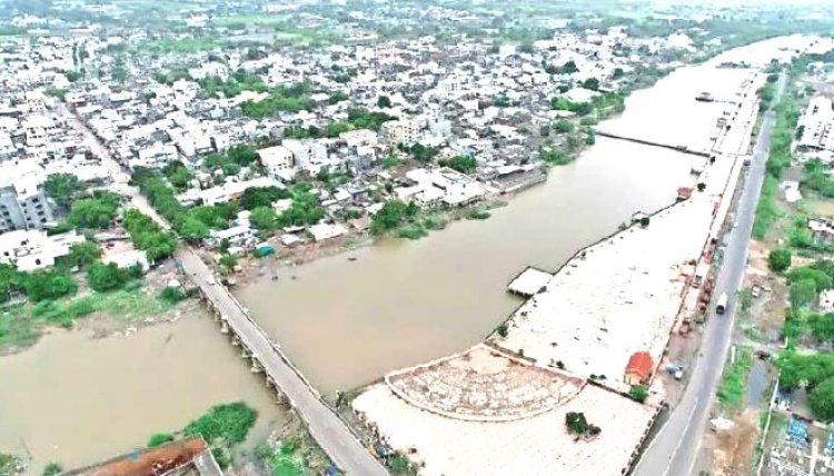 માણાવદર શહેરમાં 20 કરોડના રિવર ફ્રન્ટ વર્ષોથી ધૂળ ખાઈ છે : અનેક જગ્યાએ તૂટી ગયો