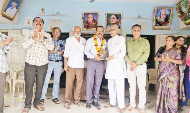 સ્વ. ટી. એલ. વાળા કન્યા વિદ્યાલય જૂનાગઢ ખાતે ગુરૂપૂણિર્મા નિમિત્તે ગુરૂવંદન કાર્યક્રમ યોજાયો