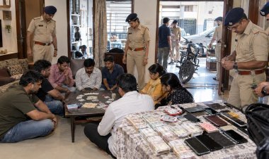 જૂનાગઢ શહેર-જીલ્લામાં ઠેર ઠેર જુગાર દરોડા - ૭ મહિલા સહિત ૪૬ પત્તાપ્રેમી ઝડપાયા