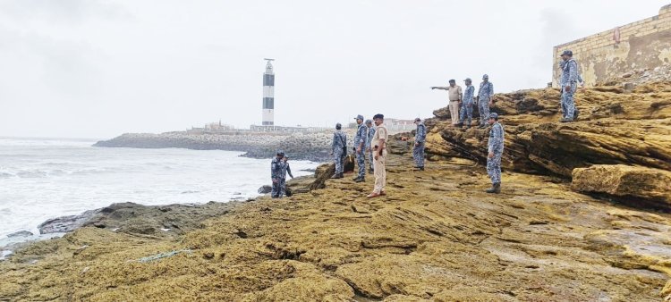 ઓખા મરીન ટાસ્ક ફોર્સ દ્વારા દરિયાઈ વિસ્તારમાં સઘન કોસ્ટલ પેટ્રોલીંગ કરાયું