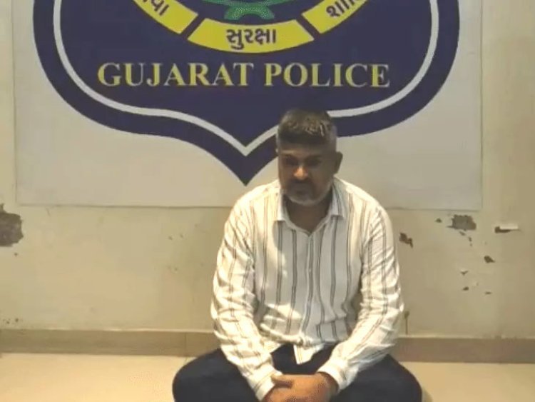 જૂનાગઢનાં જાણીતા બિલ્ડર અશ્વીન માળી અને તેના પુત્રને ધમકાવનાર કુખ્યાત વ્યાજખોર લખન કોડીયાતરની ધરપકડ