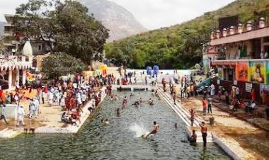 દામોદર કુંડ ખાતે પિતૃતર્પણ માટે ભાવિકો ઉમટી પડયા : આવતીકાલે પણ શ્રધ્ધાળુઓ પિતૃતર્પણ વિધિ કરશે
