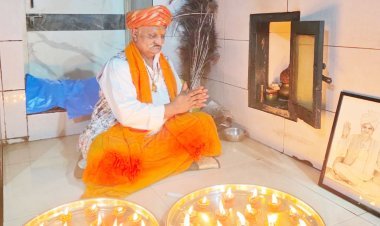 ઉપલા દાતાર ખાતે વડાપ્રધાનના જન્મદિવસ નિમિતે દીવડા પ્રગટાવી અને દીર્ઘાયુષ્ય માટે પ્રાર્થના કરી શુભેચ્છા સંદેશ પાઠવ્યો