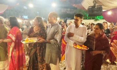 જૂનાગઢ ગિરનારી ગણેશ મહોત્સવમાં લોકો ઉત્સાહ સાથે જોડાઈ અને ગણપતિ દાદાની આરાધના કરે છે