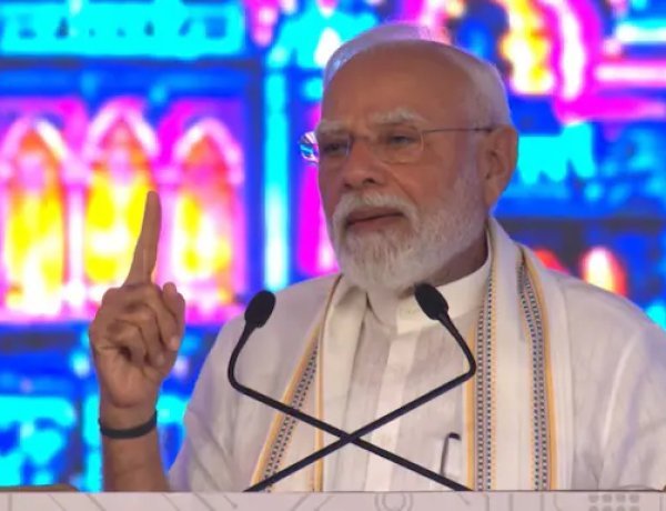 નવસારીમાં PM મોદીનું ગુજરાતીમાં સંબોધન, માવા-તમાકુ છોડવા સૌરાષ્ટ્રવાસીઓને કરી અપીલ