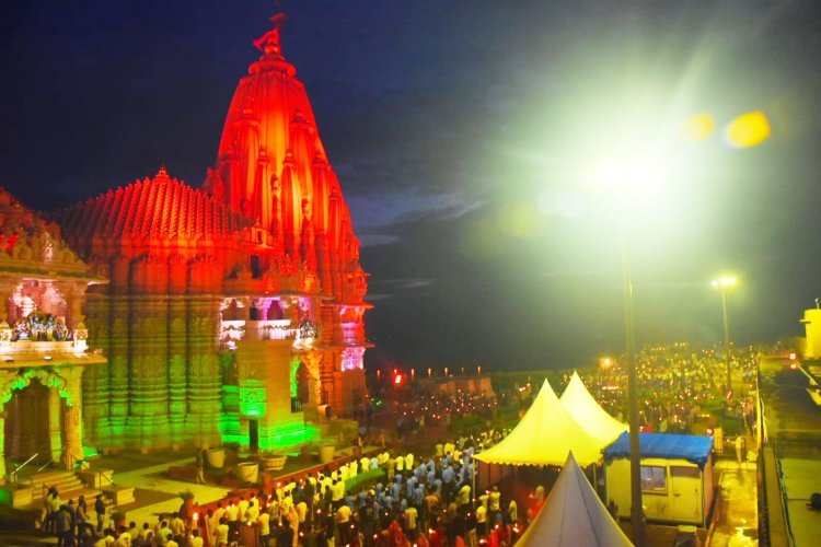 સોમનાથ મંદિર ખાતે ૧૦ હજારથી વધુ લોકોએ ‘આશીર્વાદનો દીપ’ પ્રગટાવ્યો