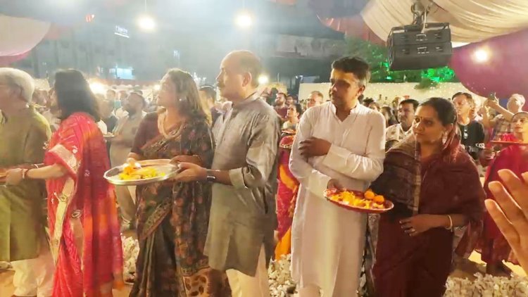જૂનાગઢ ગિરનારી ગણેશ મહોત્સવમાં લોકો ઉત્સાહ સાથે જોડાઈ અને ગણપતિ દાદાની આરાધના કરે છે