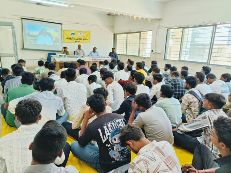 ITI જૂનાગઢ ખાતે ‘સુરક્ષા સંવાદ’, યુવાનોને માર્ગ સલામતી અને જવાબદાર વાહનચાલનના પાઠ